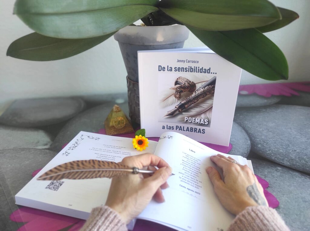 Historia del poemario De la sensibilidad a las palabras de Jenny Carrasco
